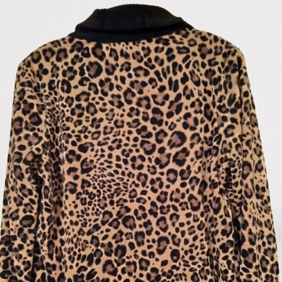 Jones Studio Womens Jacket Size Med Leopard Print velour zip front - Picture 3 of 4